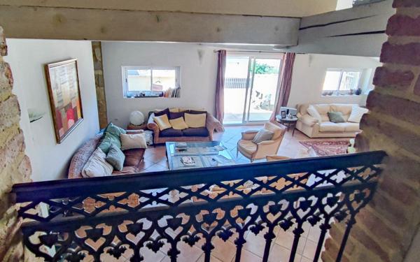 Maison à vendre    7 pièces •  Alès