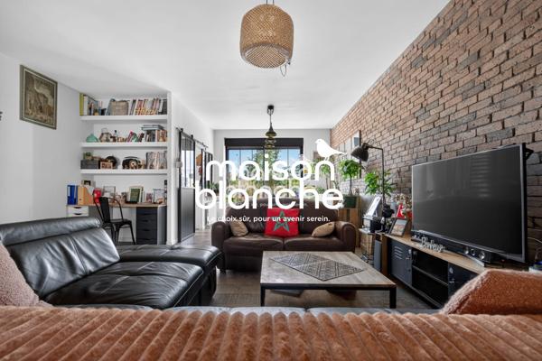 Immeuble maison d'habitation et studios indépendants