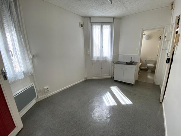 A LOUER APPARTEMENT CENTRE VILLE DE ST QUENTIN 02100
