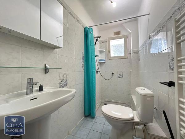 Appartement à louer 2 pièces 39.31m² Castagniers (06670)