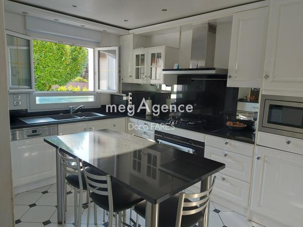 Maison à WISSOUS, 91320 - 7 pièces 165m²