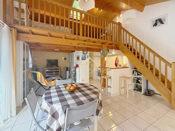 Villa T2 au calme sans vis à vis avec 3 500 m2 terrain !
