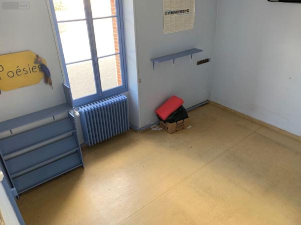 Immeuble à vendre à Saint-Hilaire-sur-Yerre dans l'Eure-et-Loir (28220), ref : RCA/517   
Campagne