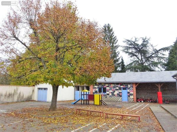 Immeuble à vendre à Saint-Hilaire-sur-Yerre dans l'Eure-et-Loir (28220), ref : RCA/517   
Campagne