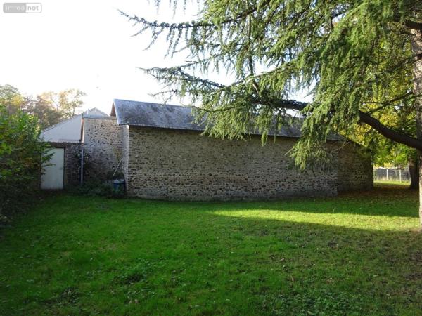 Immeuble à vendre à Saint-Hilaire-sur-Yerre dans l'Eure-et-Loir (28220), ref : RCA/517   
Campagne