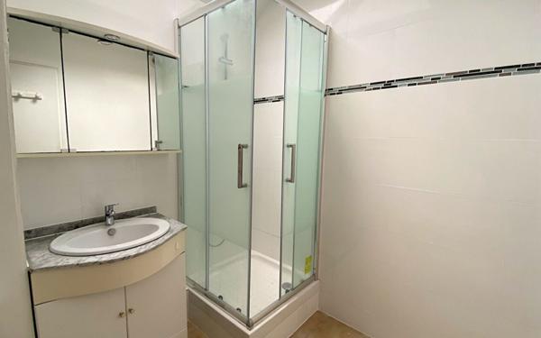 Appartement à louer    1 pièce •  Morangis