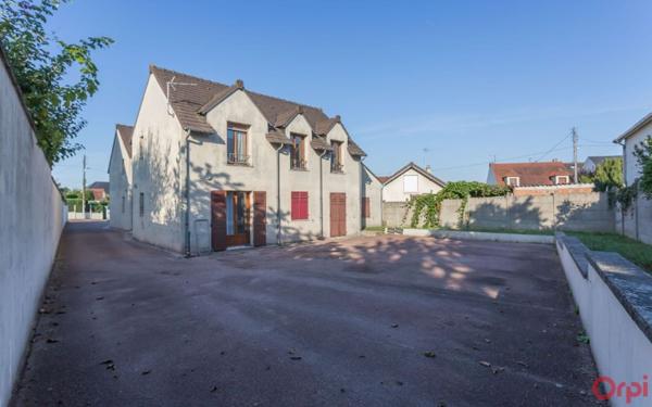 Appartement à louer    1 pièce •  Morangis