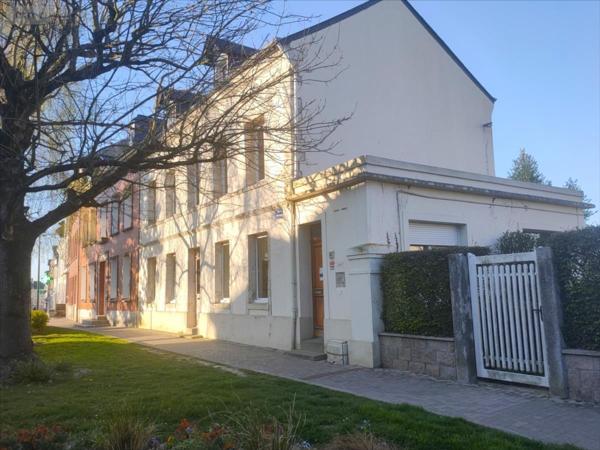 Local commercial à louer à Saint-Romain-de-Colbosc en Seine-Maritime (76430), ref : 76067-1082901