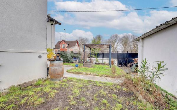 Maison à vendre    4 pièces •  Villemomble