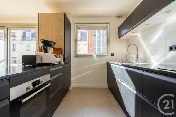 Appartement T2 à vendre  2 pièces - 52 m 2   PARIS  - 75011