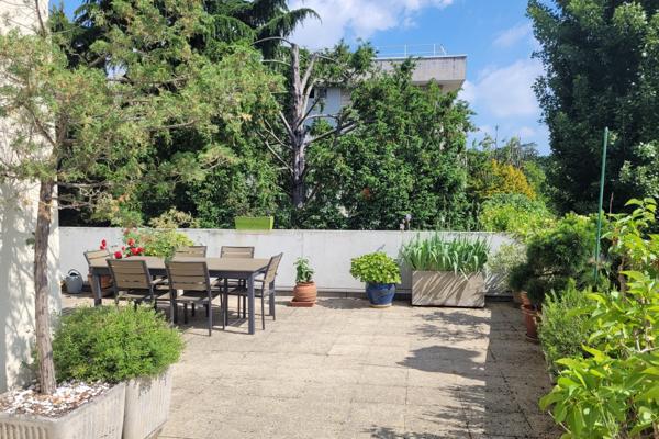 Appartement
         4 pièces
        - 93 m² Exclusivité 649 000 € *