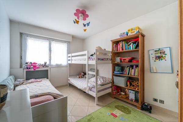 Appartement
         4 pièces
        - 93 m² Exclusivité 649 000 € *