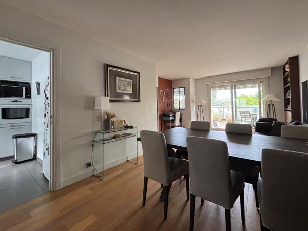Appartement
         4 pièces
        - 93 m² Exclusivité 649 000 € *