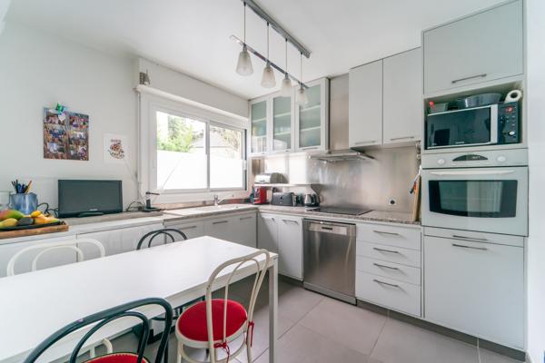 Appartement
         4 pièces
        - 93 m² Exclusivité 649 000 € *