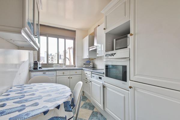 Appartement Paris 4 pièce(s) 85.62 m2