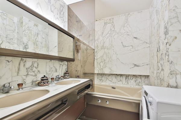 Appartement Paris 4 pièce(s) 85.62 m2