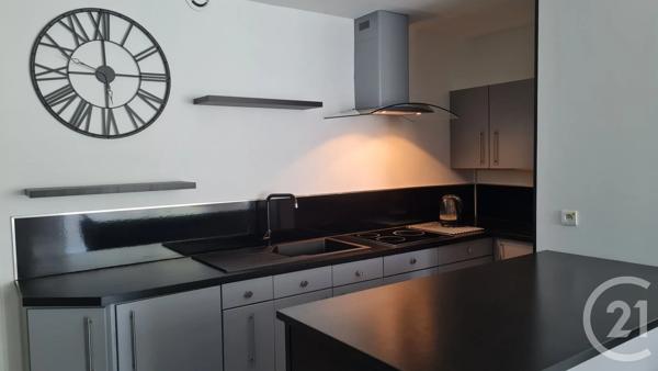 Immeuble à vendre  316 m 2   THORIGNY SUR MARNE  - 77