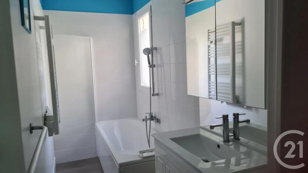 Immeuble à vendre  316 m 2   THORIGNY SUR MARNE  - 77