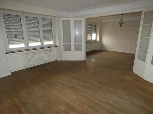 Maison individuelle avec local commercial