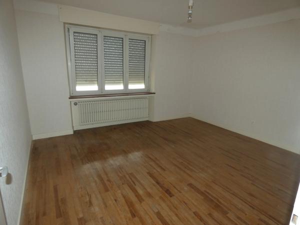 Maison individuelle avec local commercial