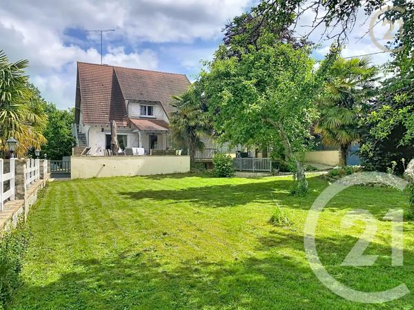 Maison à vendre  8 pièces - 177 m 2   PERTHES  - 77