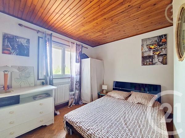 Maison à vendre  8 pièces - 177 m 2   PERTHES  - 77