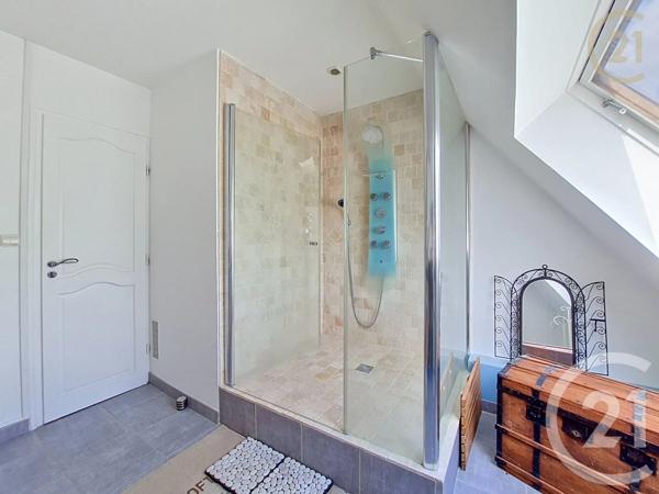 Maison à vendre  8 pièces - 177 m 2   PERTHES  - 77