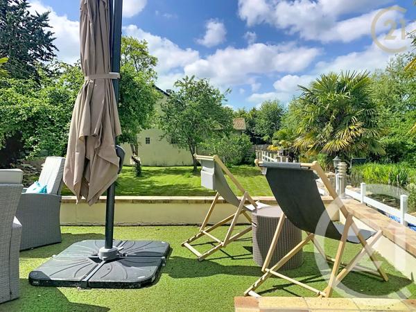 Maison à vendre  8 pièces - 177 m 2   PERTHES  - 77