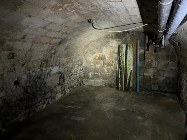 Murs commerciaux libres de 20 m² à vendre à Bordeaux