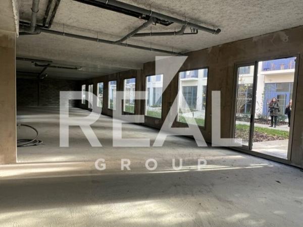 Local commercial de 232 m² à louer à Bordeaux
