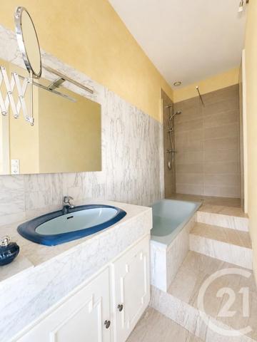 Maison à vendre  12 pièces - 308 m 2   CHARTRES  - 28