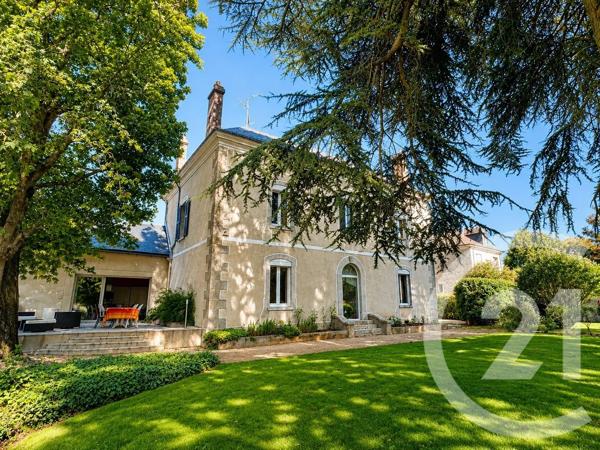 Maison à vendre  12 pièces - 308 m 2   CHARTRES  - 28