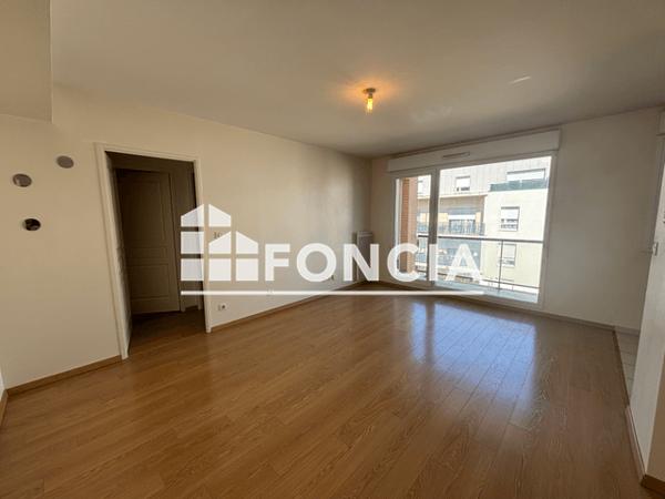 Location Appartement 2 pièces 49.3 m² - 2 RUE DU MAL LECLERC - ENTREE C Luce 28110