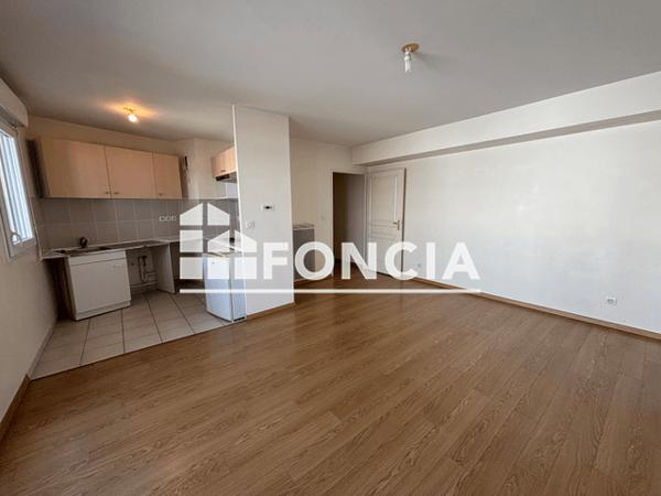 Location Appartement 2 pièces 49.3 m² - 2 RUE DU MAL LECLERC - ENTREE C Luce 28110