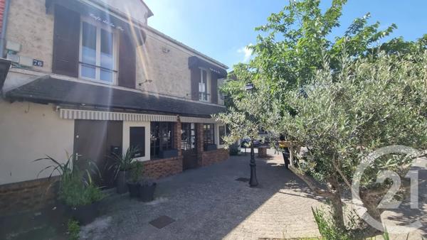 à vendre  433,36 m 2   LE KREMLIN BICETRE  - 94