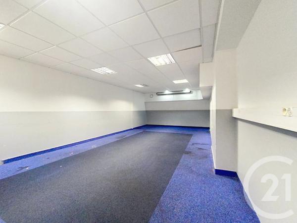 à vendre  433,36 m 2   LE KREMLIN BICETRE  - 94