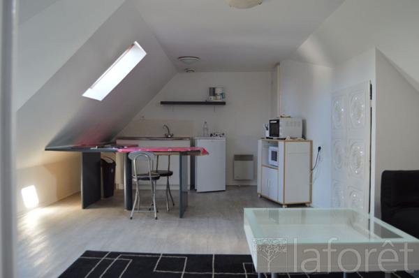Location appartement près de PONT L ABBE - 2 pièce(s) - 20 m² - 510 €/mois