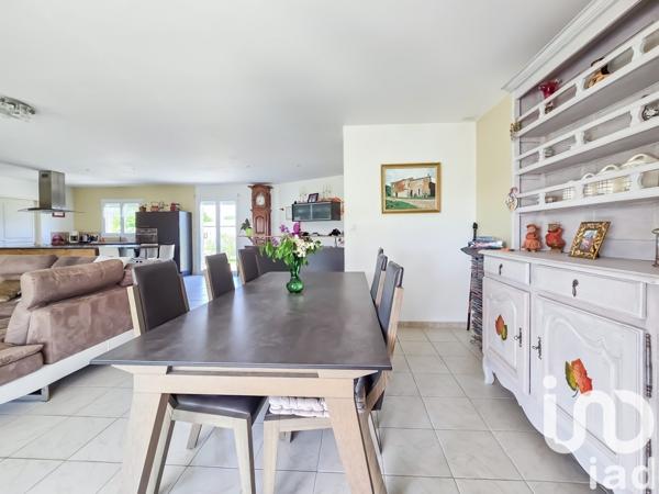 Maison traditionnelle 5 pièces de 147 m² à Montauban (82000)