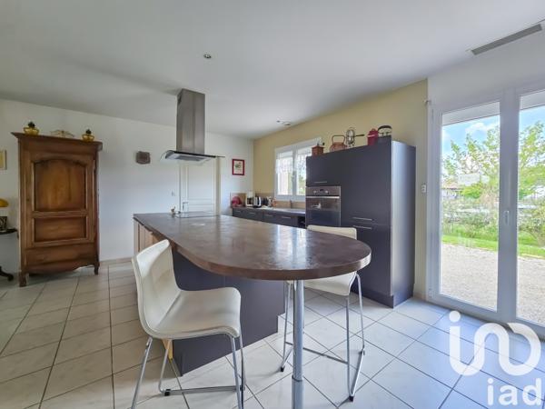 Maison traditionnelle 5 pièces de 147 m² à Montauban (82000)
