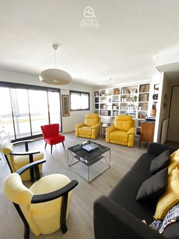 Appartement
                                                                                                                                                                                                                                                                                                                        5 pièce(s)                                                                                                                                                                                                          3 chambre(s)                                                                                                                                                                                                          120  m²