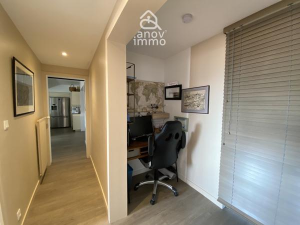 Appartement
                                                                                                                                                                                                                                                                                                                        5 pièce(s)                                                                                                                                                                                                          3 chambre(s)                                                                                                                                                                                                          120  m²