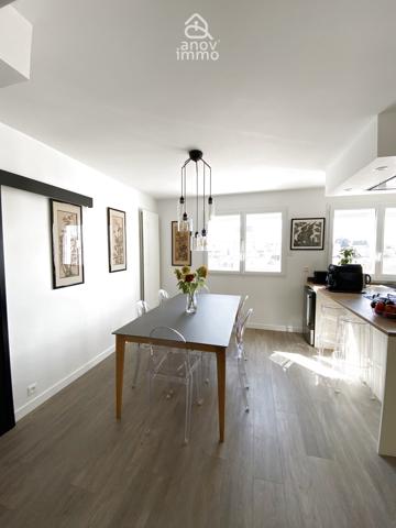Appartement
                                                                                                                                                                                                                                                                                                                        5 pièce(s)                                                                                                                                                                                                          3 chambre(s)                                                                                                                                                                                                          120  m²