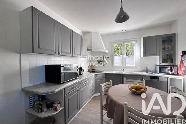 Maison à vendre 4 pièces 95 m² Sérignan-du-Comtat