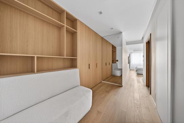 Appartement Familial Lumineux refait à neuf  avec climatisation intégrale au Coeur du 16ème avec un balcon de 10m2