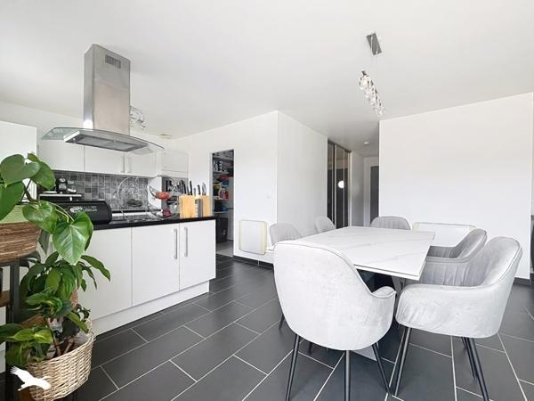 Maison à vendre 451 990 € Saint-Médard-en-Jalles 4 p 92 m² DPE C