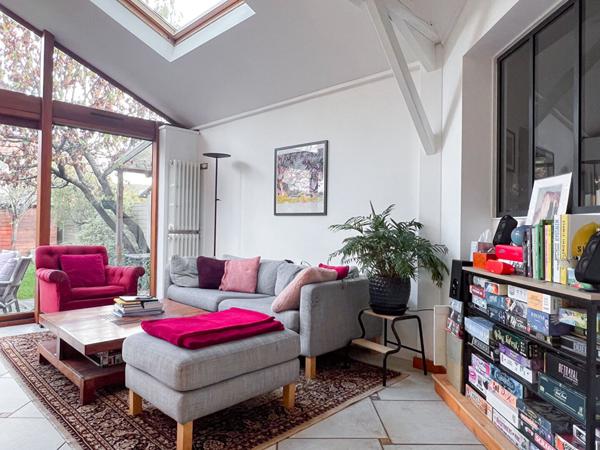 A vendre - Maison angevine de 122 m² avec 4 chambres et 2 bureaux, jardin et cave "Angers Jeanne d'Arc-Maître Ecole"