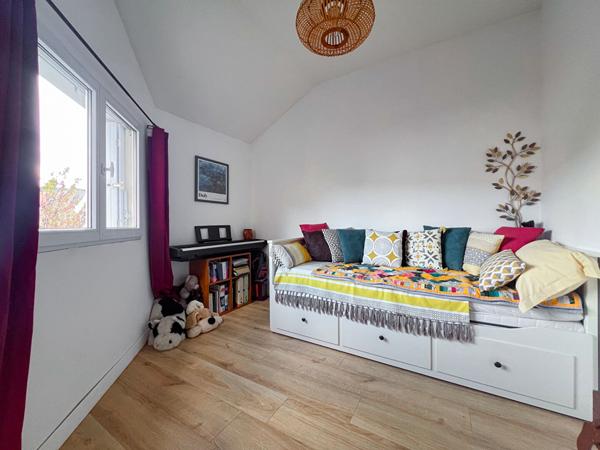 A vendre - Maison angevine de 122 m² avec 4 chambres et 2 bureaux, jardin et cave "Angers Jeanne d'Arc-Maître Ecole"