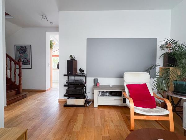 A vendre - Maison angevine de 122 m² avec 4 chambres et 2 bureaux, jardin et cave "Angers Jeanne d'Arc-Maître Ecole"