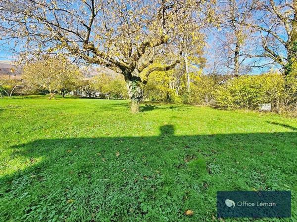 Terrain à Batir à vendre à Thoiry dans l'Ain (01710), ref : 01047-792