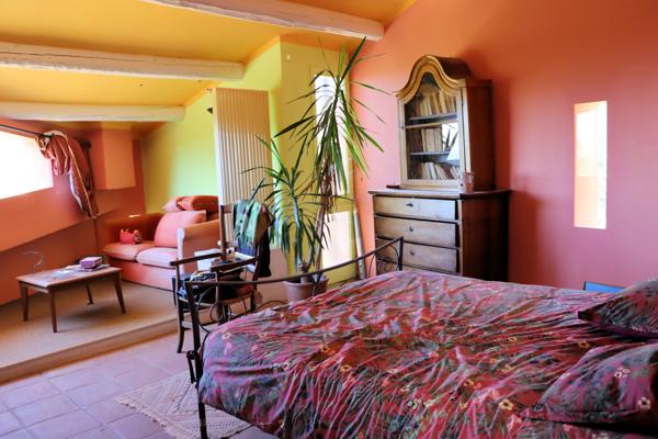 Lioux (84220) Maison d'architecte à Lioux